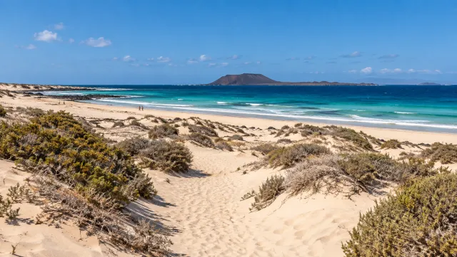 Corralejo dunes and beach facing Isla de Lobos on Fuerteventura